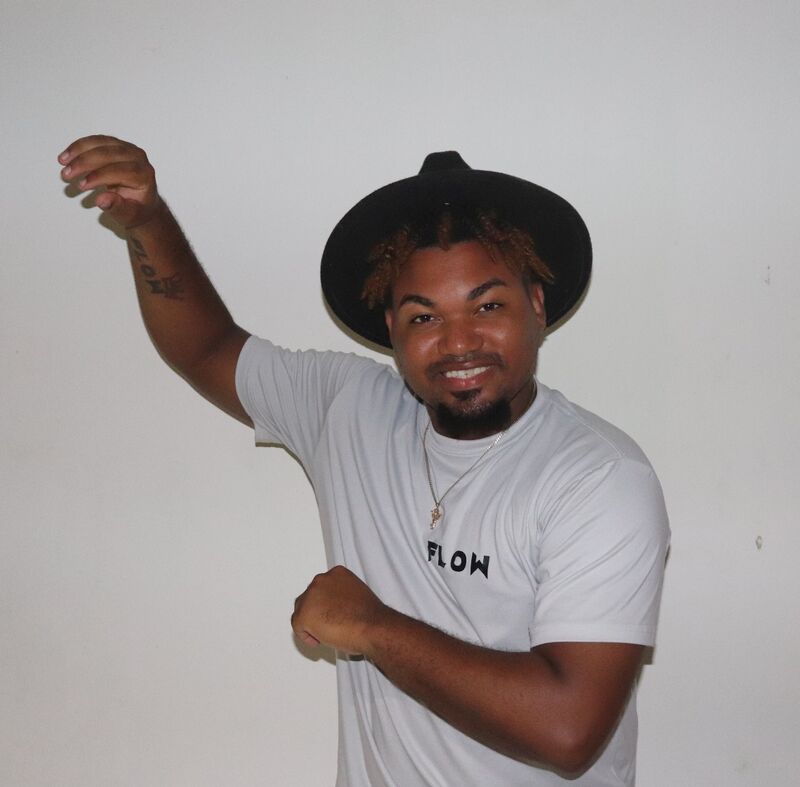 Yanluis, instructor de bachata dominicano en Cabarete, República Dominicana